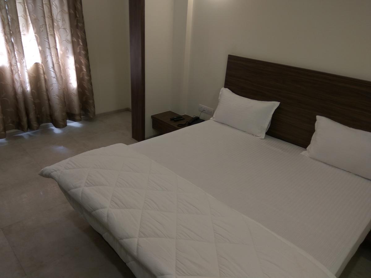 Manasi Inn 사타라 외부 사진